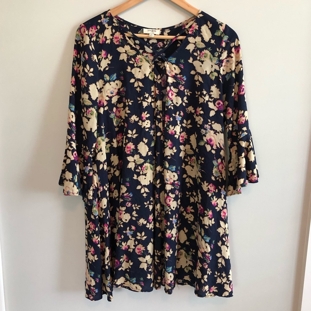 Umgee Navy Floral Bell Short Sleeve Swing Tunic Dress
